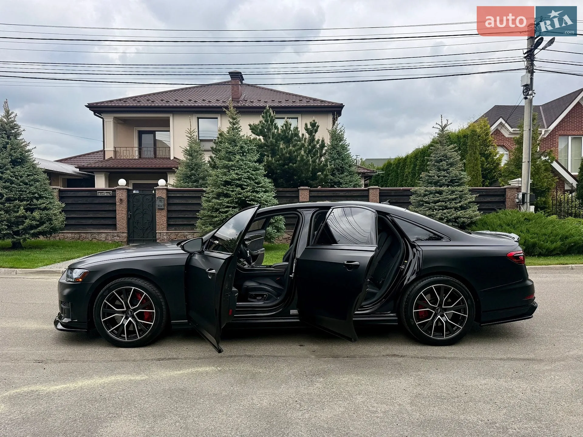 2020 Audi S8 - мініатюра 41