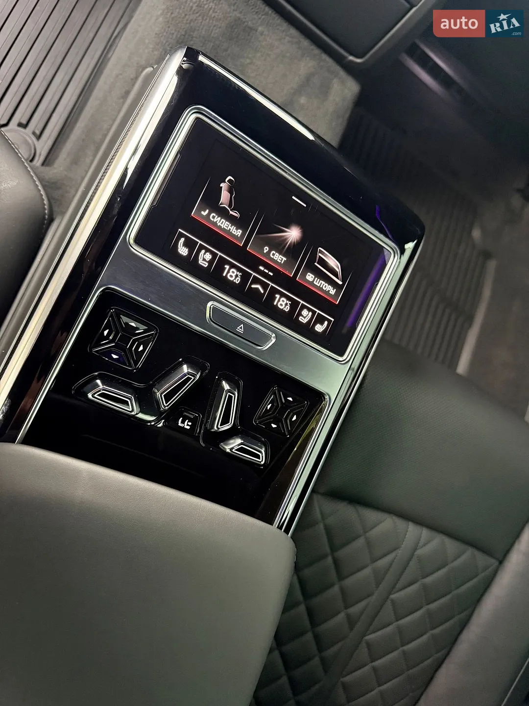 2020 Audi S8 - мініатюра 92