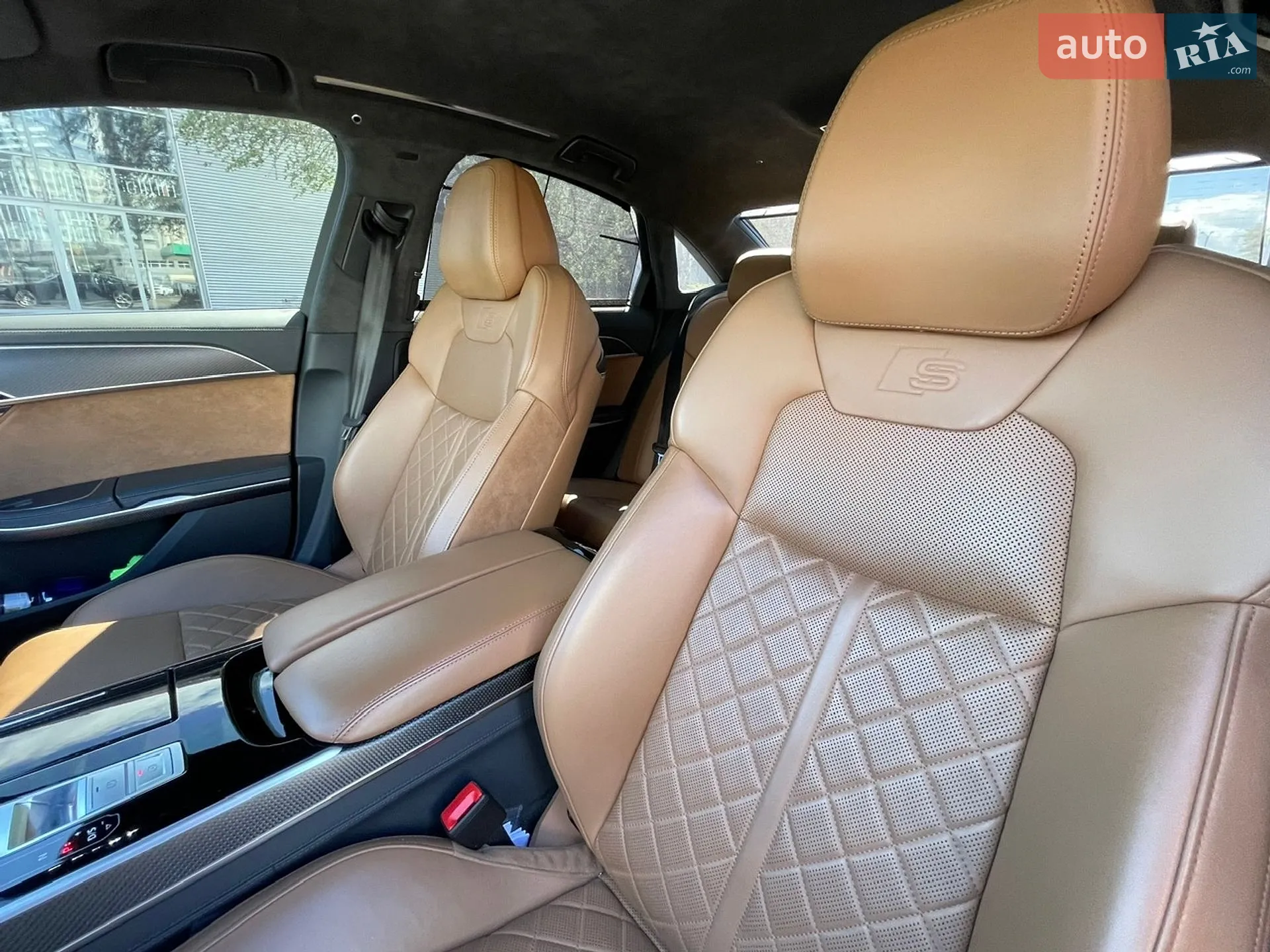2021 Audi S8 - мініатюра 30