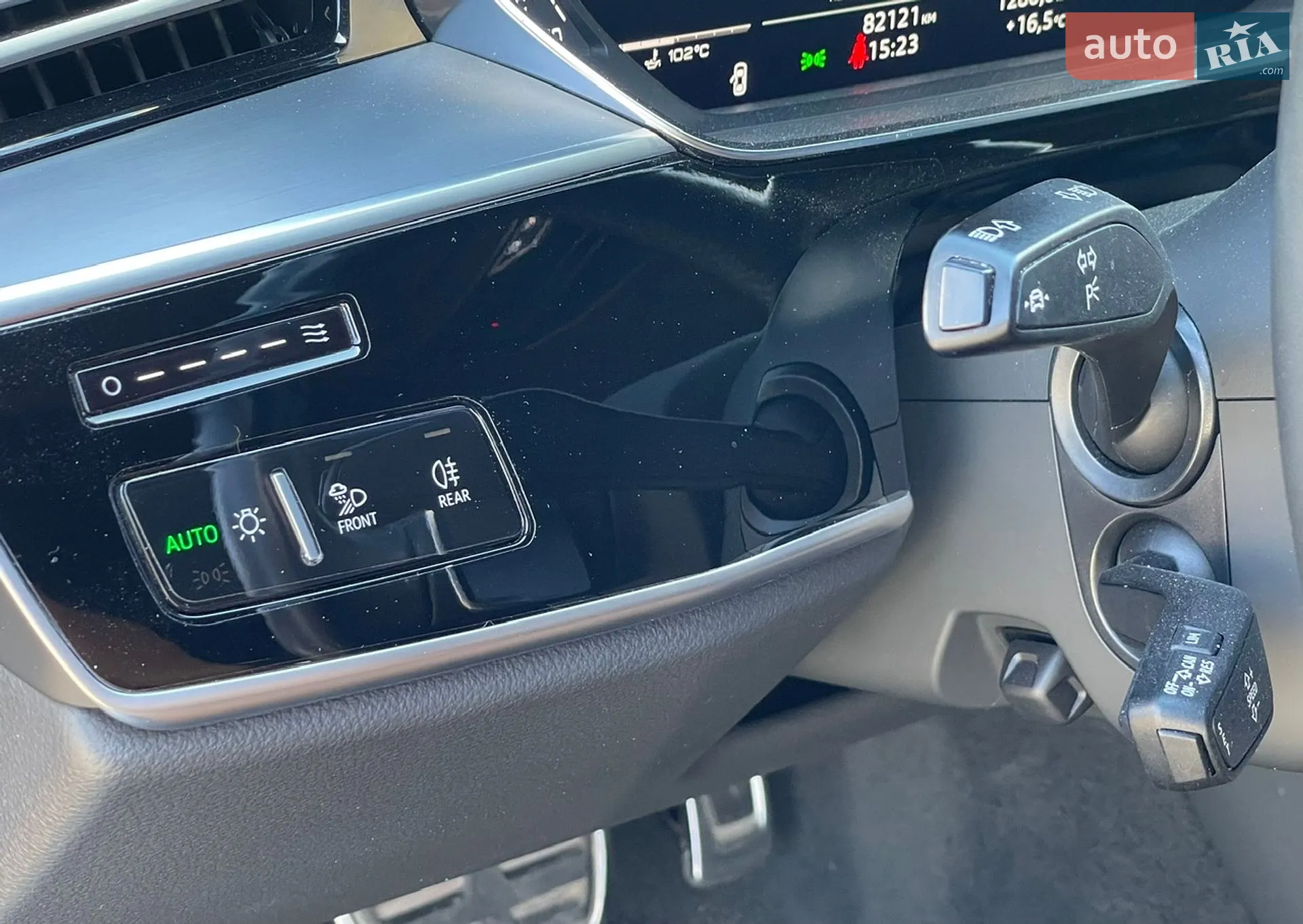 2021 Audi S8 - мініатюра 33