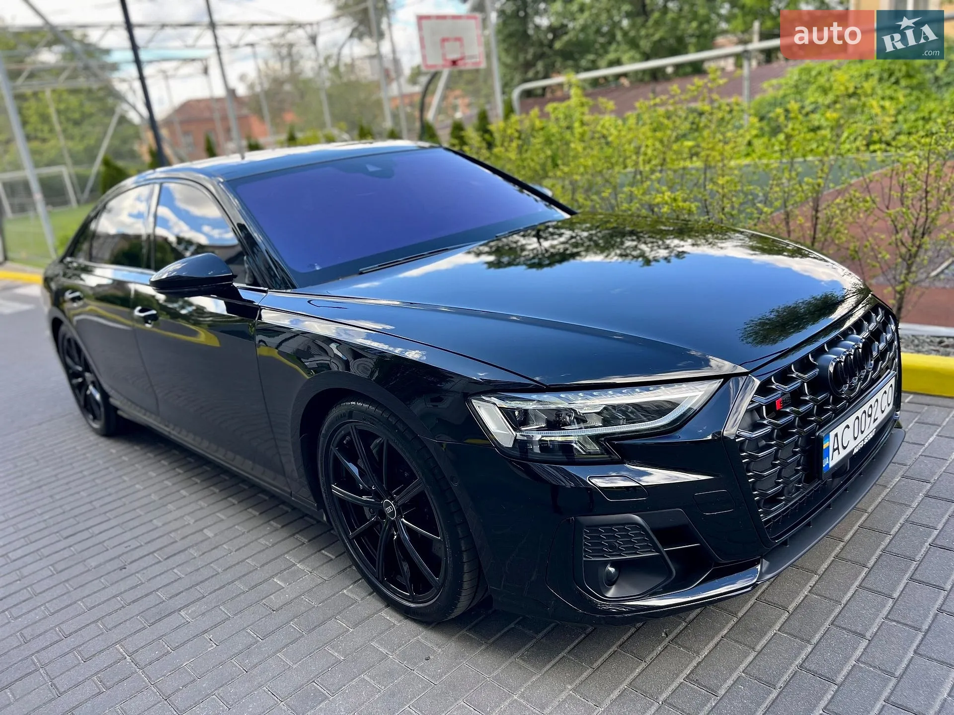 2023 Audi S8 - мініатюра 4