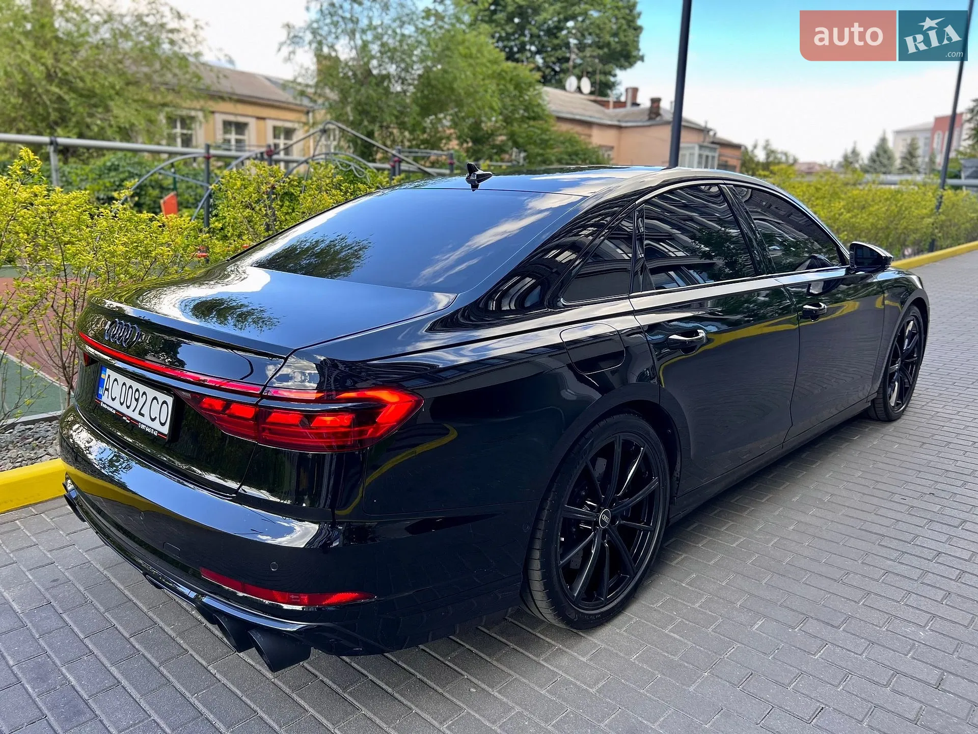2023 Audi S8 - мініатюра 10