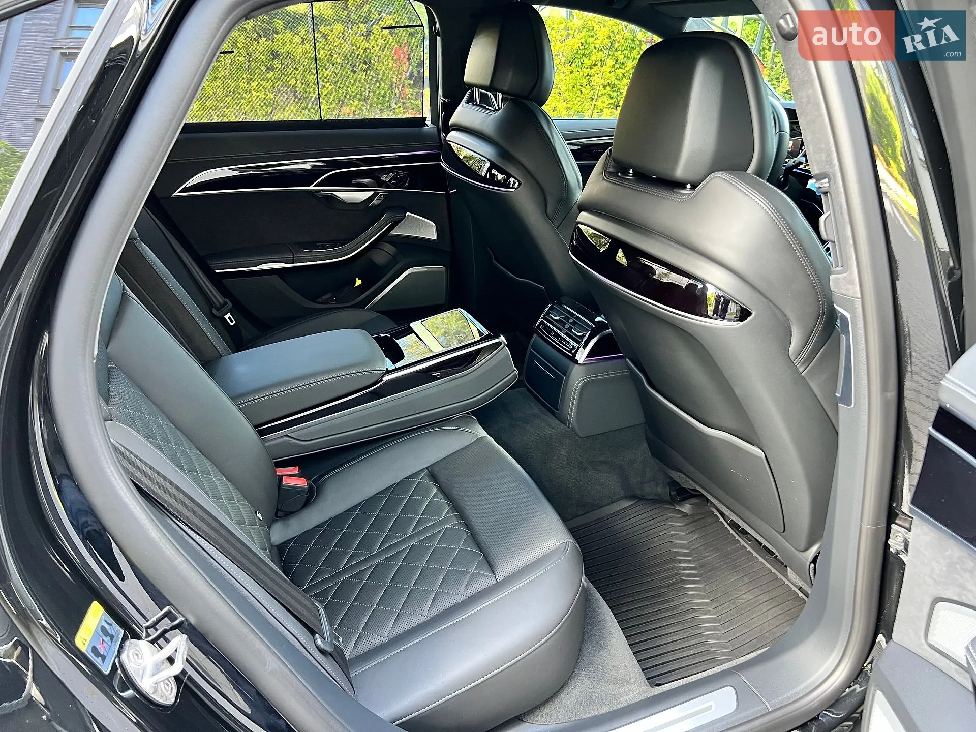 2023 Audi S8 - мініатюра 28
