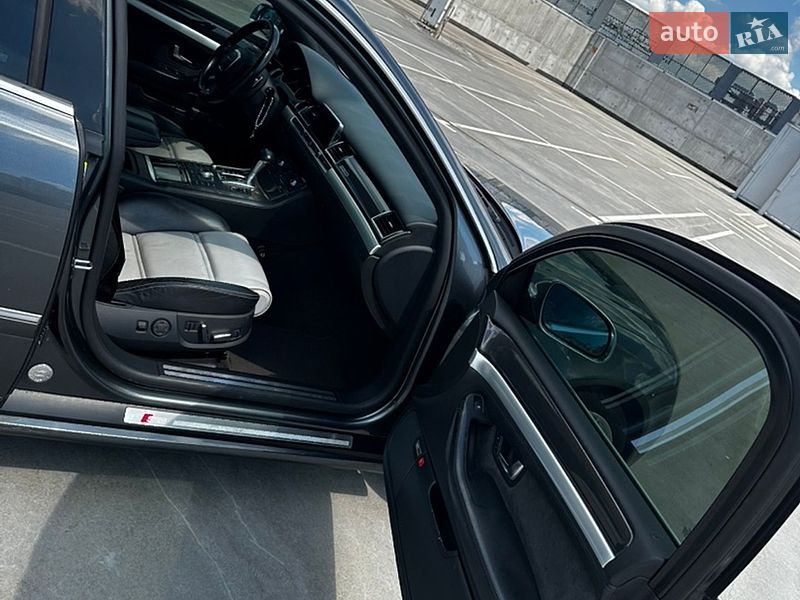 Седан Audi S8 2007 в Києві