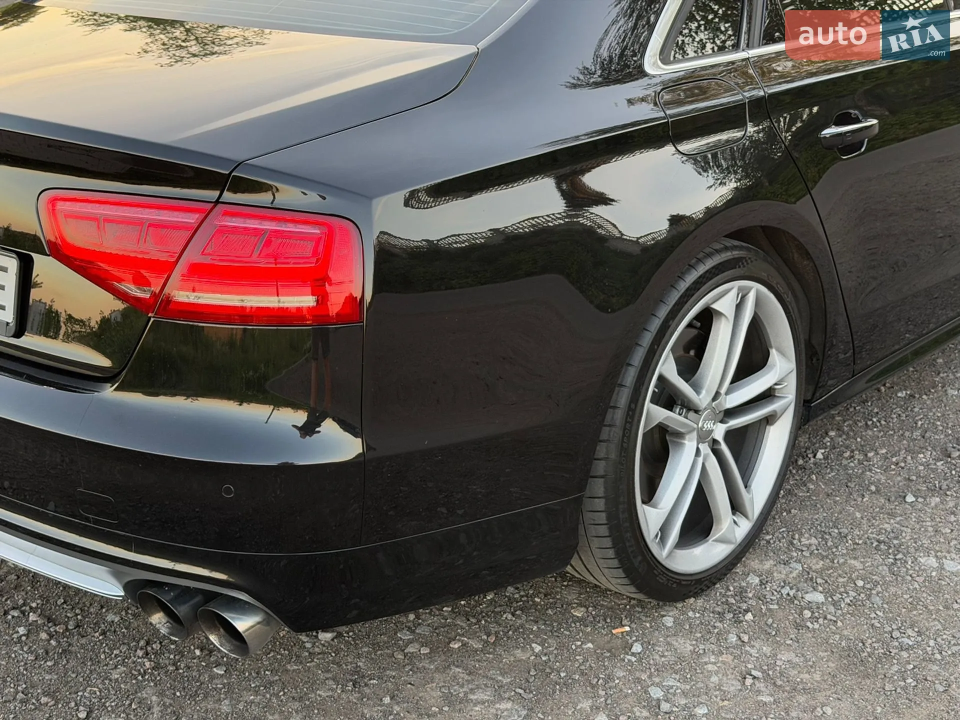 2013 Audi S8 - мініатюра 16