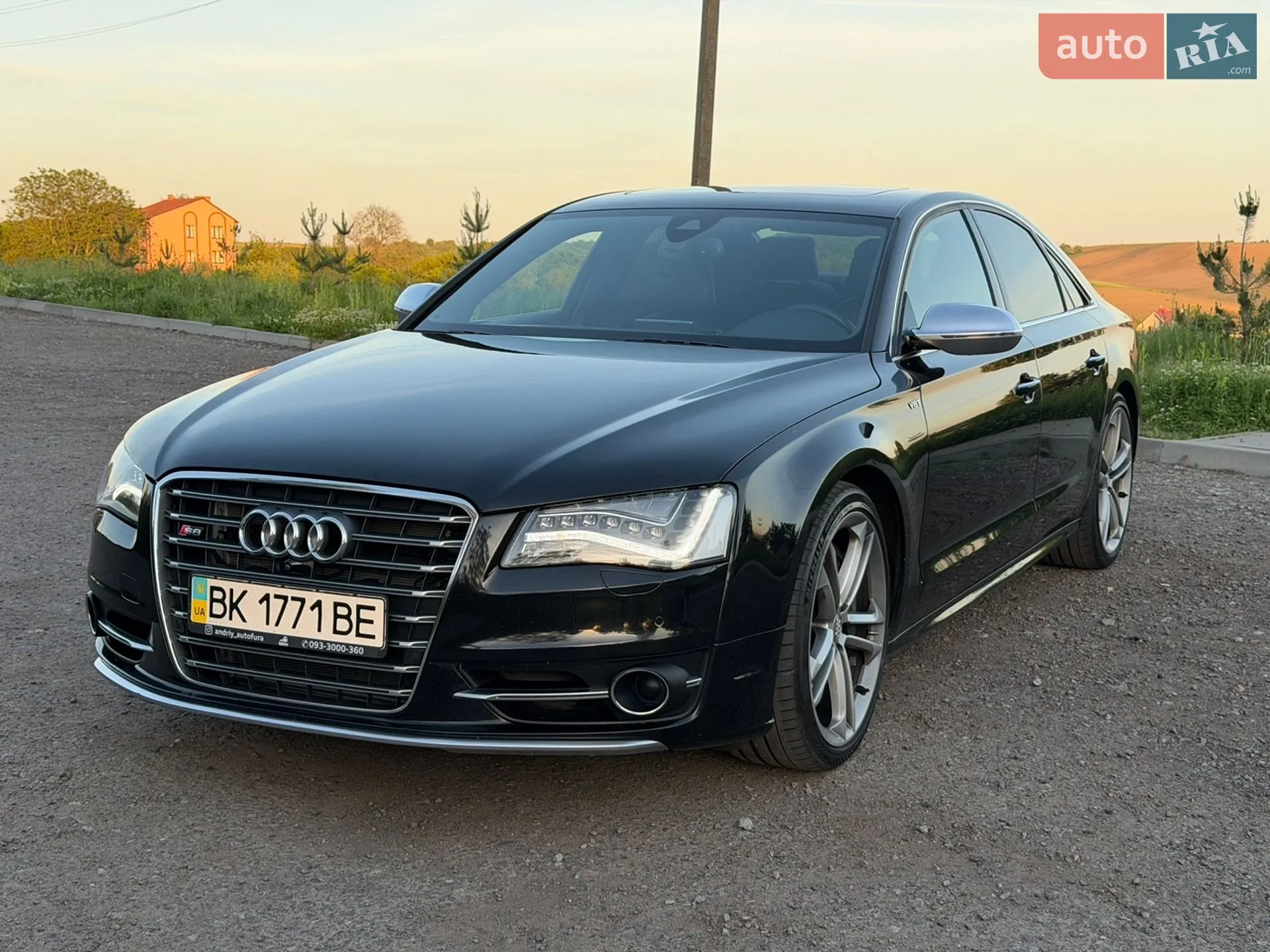 2013 Audi S8 - мініатюра 84