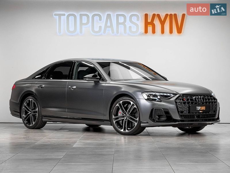 Седан Audi S8 2026 в Києві
