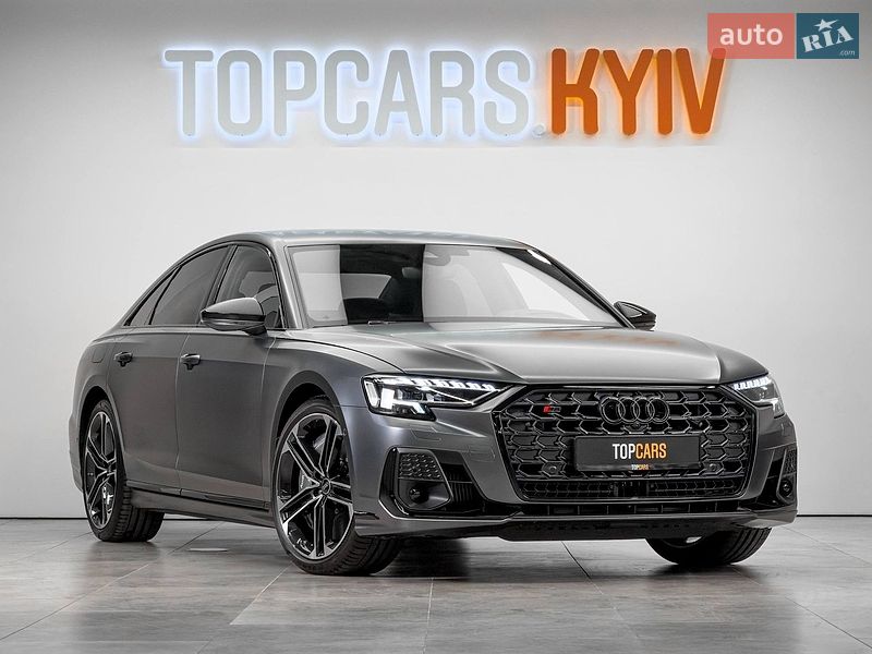 Седан Audi S8 2026 в Києві