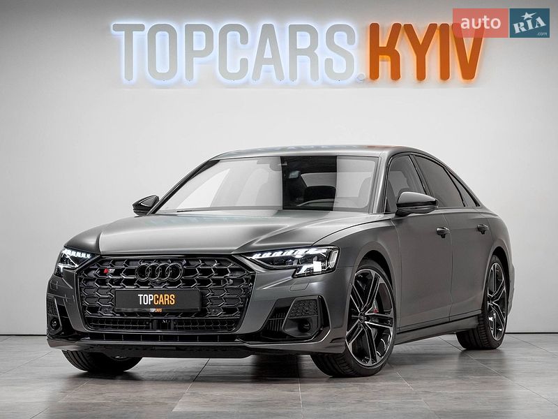 Седан Audi S8 2026 в Києві