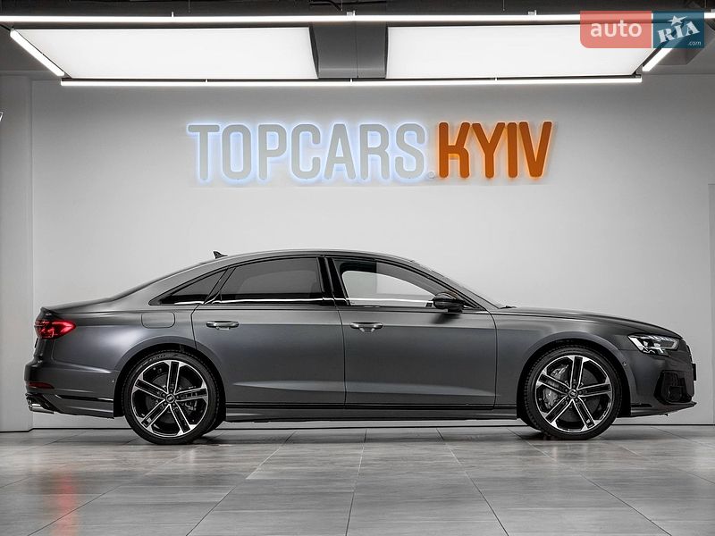 Седан Audi S8 2026 в Києві