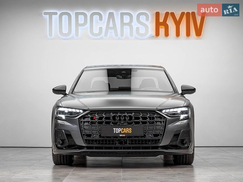 Седан Audi S8 2026 в Києві