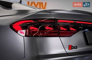Седан Audi S8 2026 в Києві
