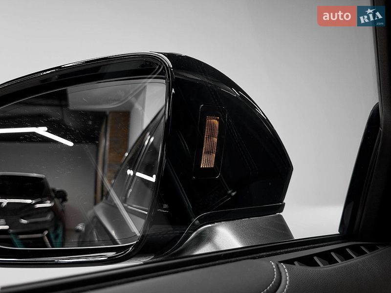 Седан Audi S8 2026 в Києві