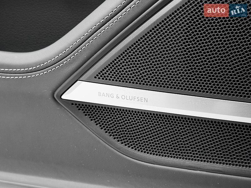 Седан Audi S8 2026 в Києві