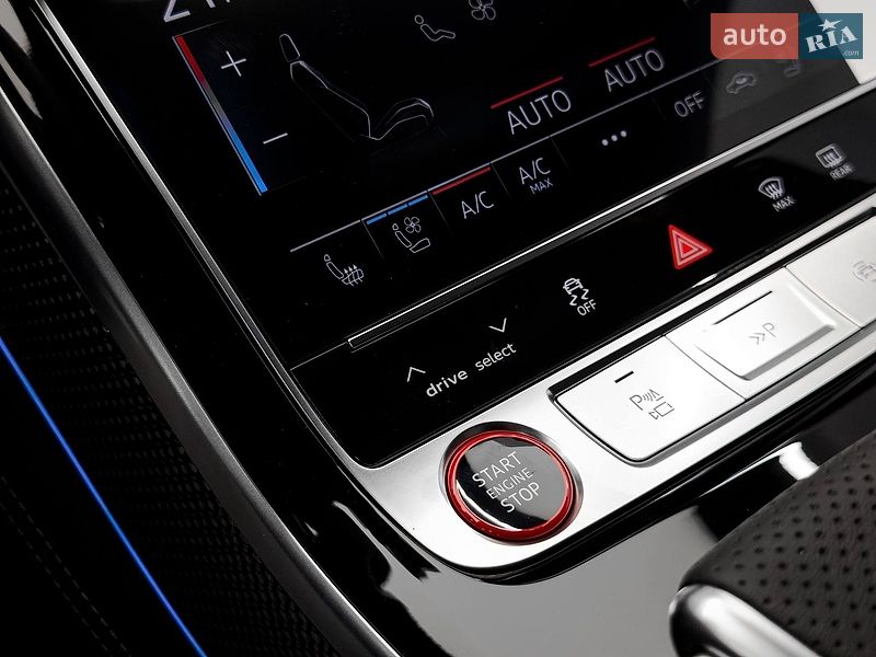 Седан Audi S8 2026 в Києві