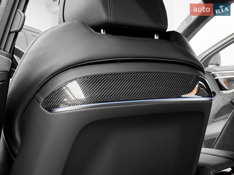 Седан Audi S8 2026 в Києві