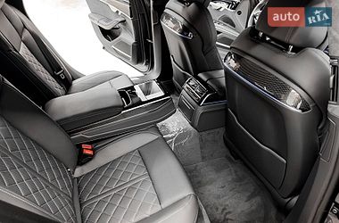 Седан Audi S8 2026 в Києві