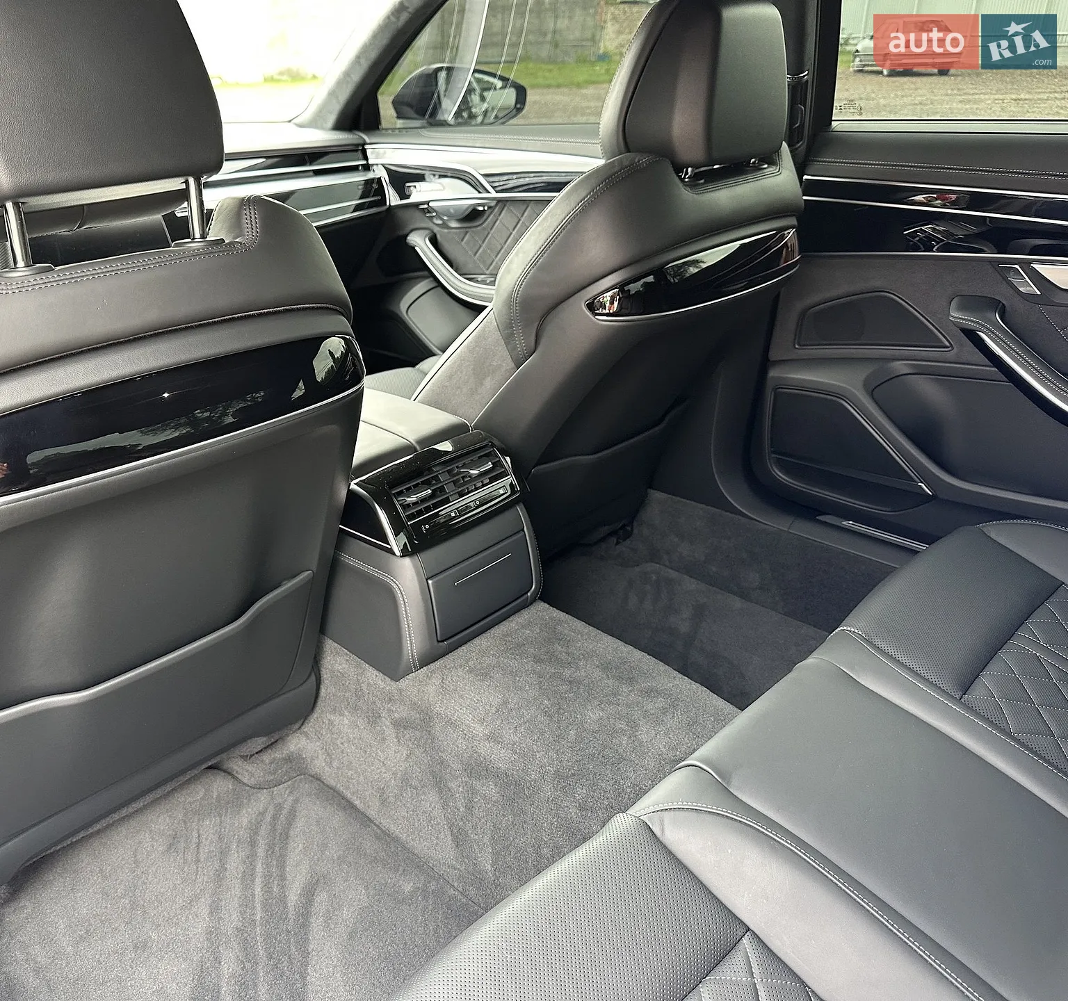 2024 Audi S8 - мініатюра 63