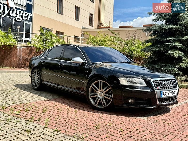 Седан Audi S8 2007 в Харкові