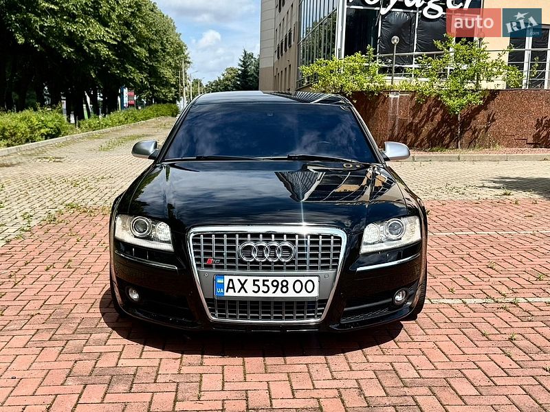 Седан Audi S8 2007 в Харкові