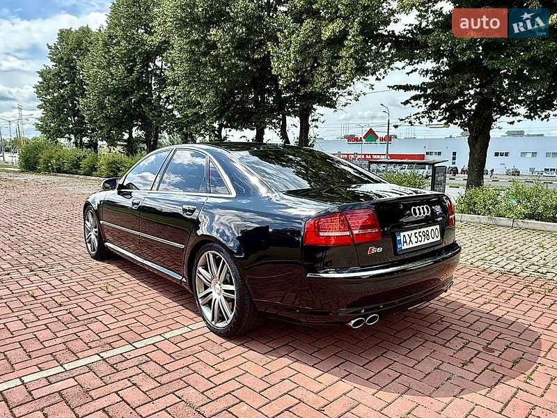 Седан Audi S8 2007 в Харкові