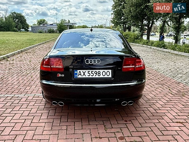 Седан Audi S8 2007 в Харкові