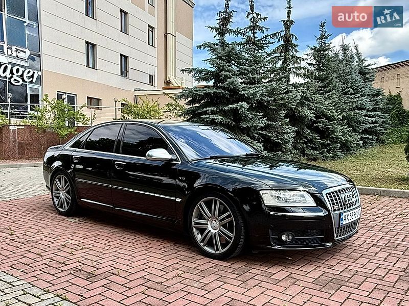Седан Audi S8 2007 в Харкові