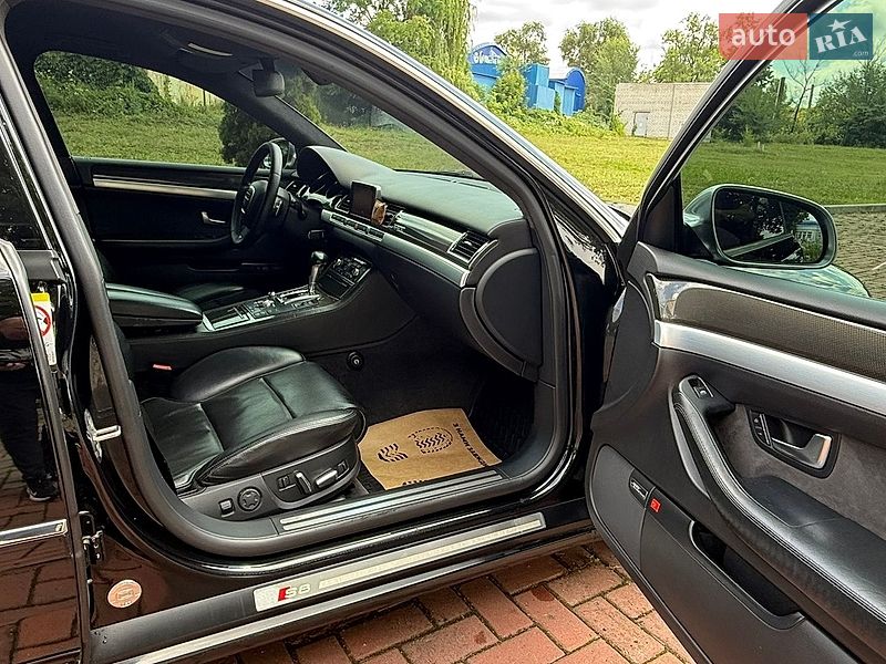 Седан Audi S8 2007 в Харкові