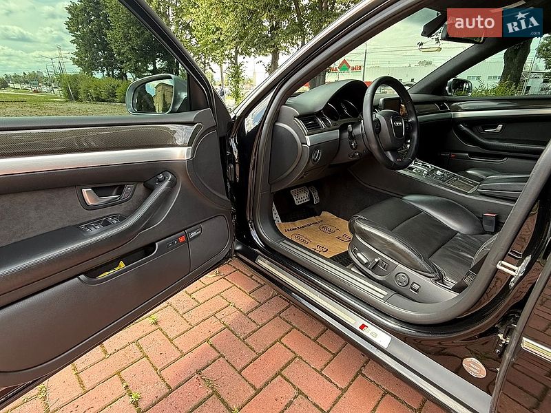 Седан Audi S8 2007 в Харкові