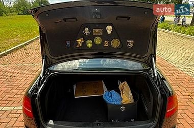 Седан Audi S8 2007 в Харкові