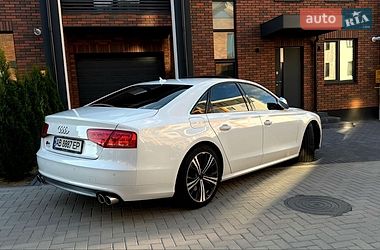 Седан Audi S8 2014 в Вінниці
