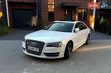 Седан Audi S8 2014 в Вінниці