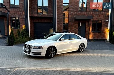 Седан Audi S8 2014 в Вінниці