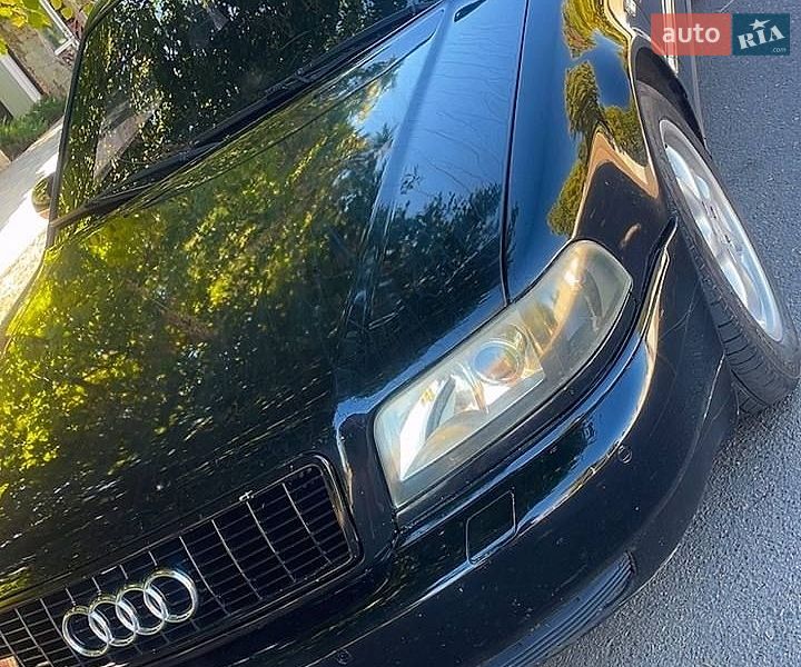 Седан Audi S8 1999 в Одесі