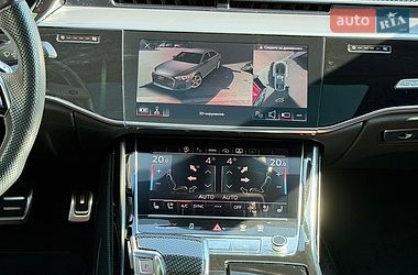 Седан Audi S8 2023 в Києві