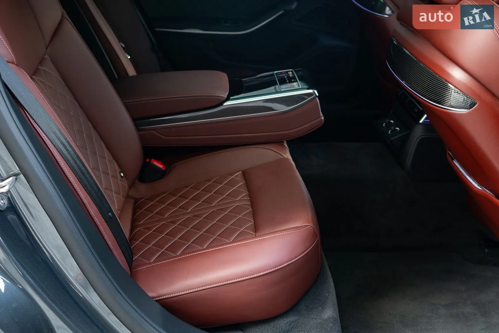 2023 Audi S8 - мініатюра 75