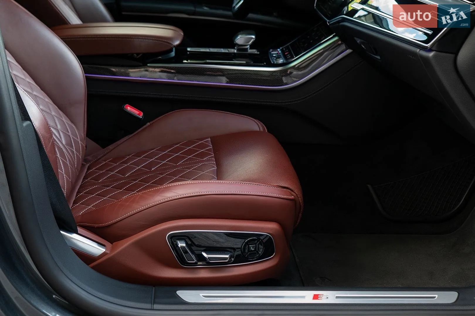 2023 Audi S8 - мініатюра 62