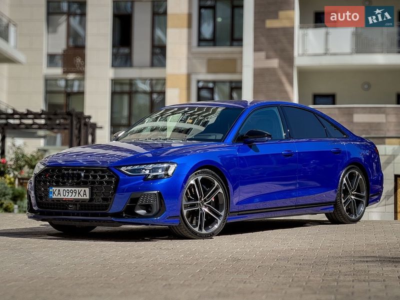 Седан Audi S8 2026 в Киеве