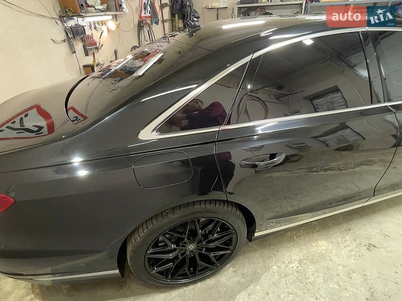 Седан Audi S8 2023 в Тернополе фото 13 Седан Audi S8 2023 в Тернополе