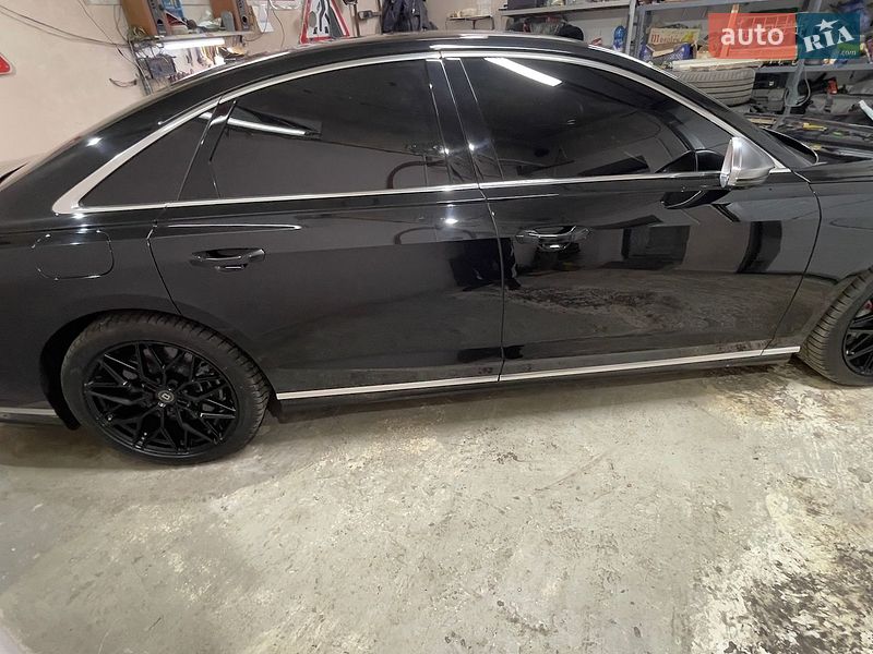 Седан Audi S8 2023 в Тернополе фото 22 Седан Audi S8 2023 в Тернополе