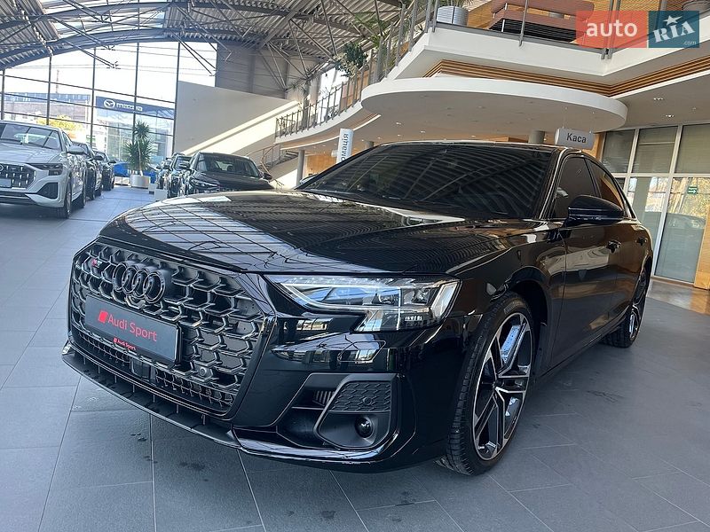 Седан Audi S8 2026 в Дніпрі
