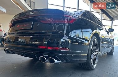 Седан Audi S8 2026 в Дніпрі