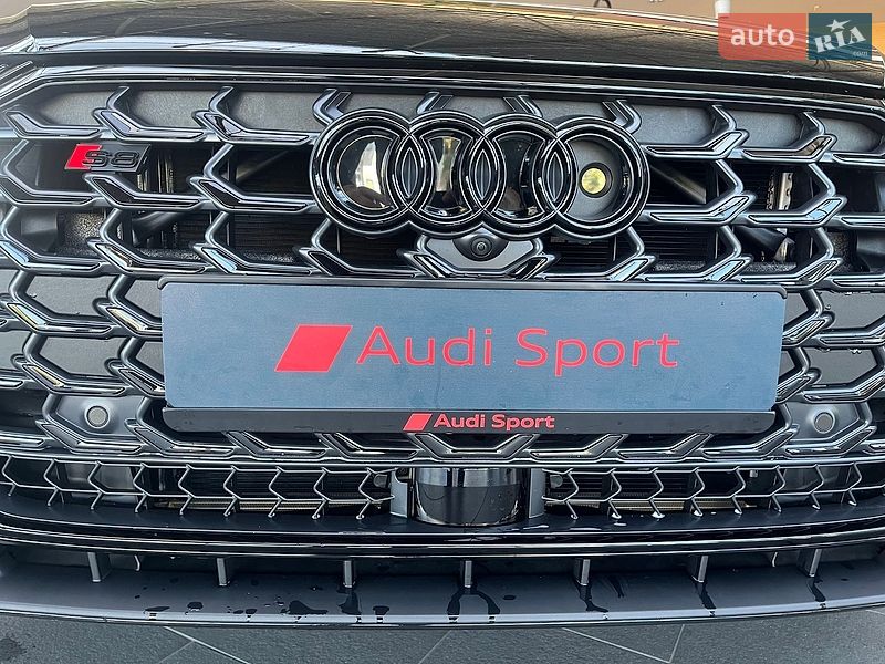 Седан Audi S8 2026 в Дніпрі