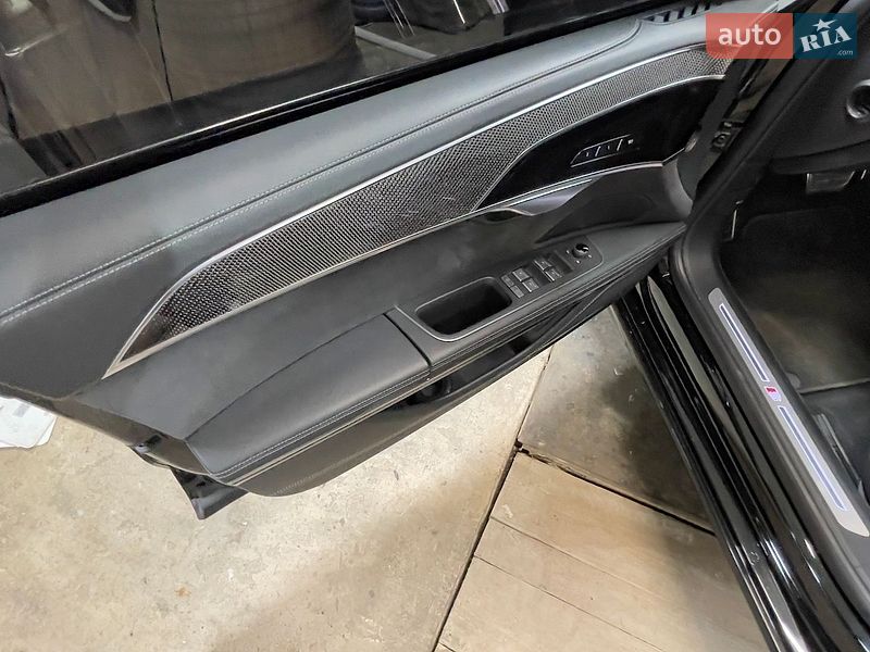 Седан Audi S8 2023 в Тернополе фото 31 Седан Audi S8 2023 в Тернополе