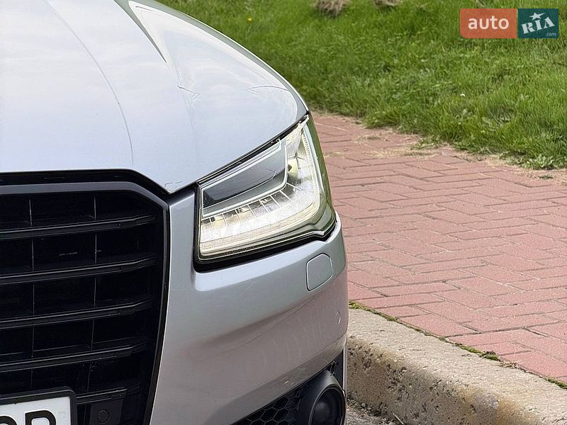 Седан Audi S8 2015 в Києві