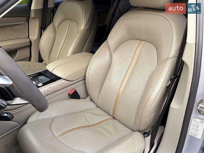Седан Audi S8 2015 в Києві