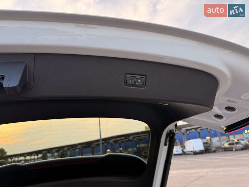Позашляховик / Кросовер Audi SQ5 Sportback 2023 в Львові