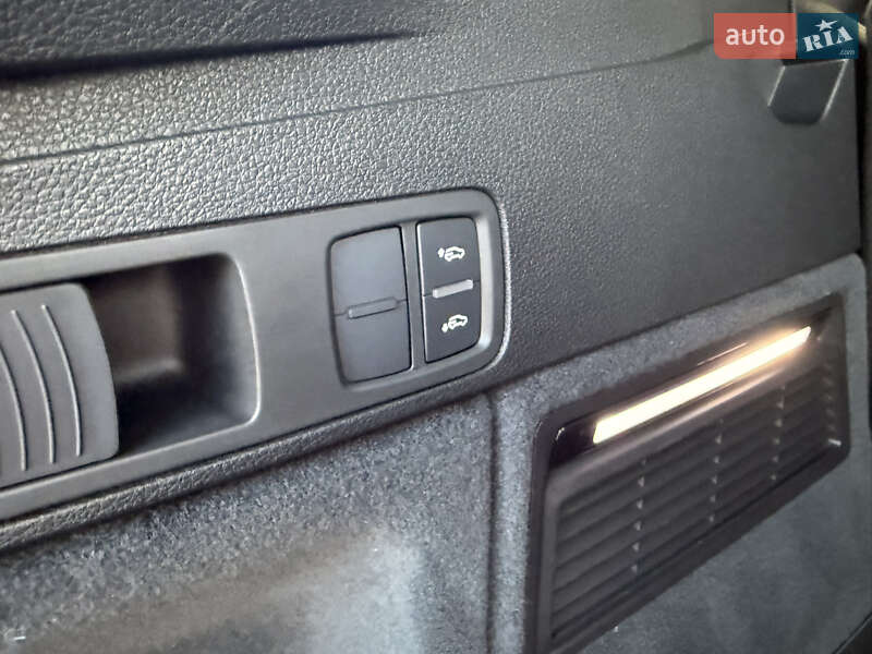 Позашляховик / Кросовер Audi SQ5 Sportback 2023 в Львові