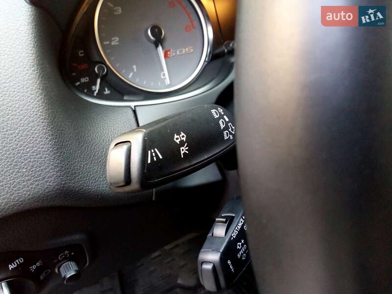 Внедорожник / Кроссовер Audi SQ5 2015 в Львове