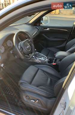 Внедорожник / Кроссовер Audi SQ5 2015 в 